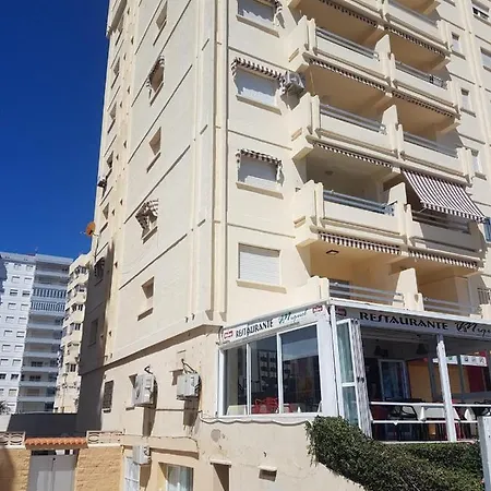 Apartment Next To The Beach *